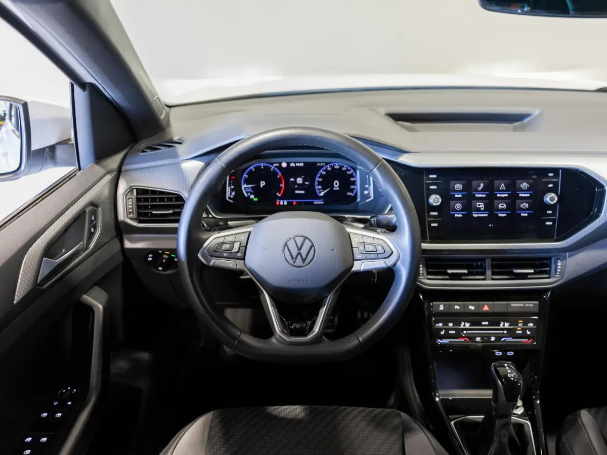 1.5 TSI 2x R-Line / 150pk / Trekhaak / Stoelverwarming / Virtual cockpit /