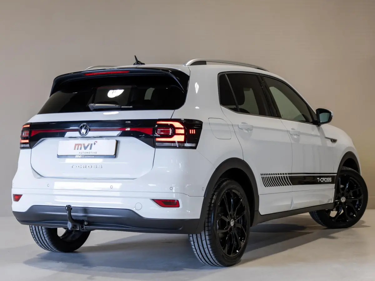 1.5 TSI 2x R-Line / 150pk / Trekhaak / Stoelverwarming / Virtual cockpit /