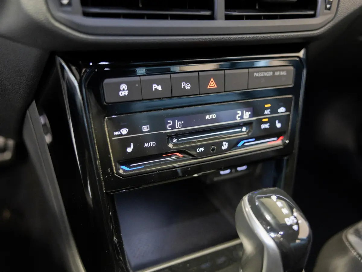 1.5 TSI 2x R-Line / 150pk / Trekhaak / Stoelverwarming / Virtual cockpit /