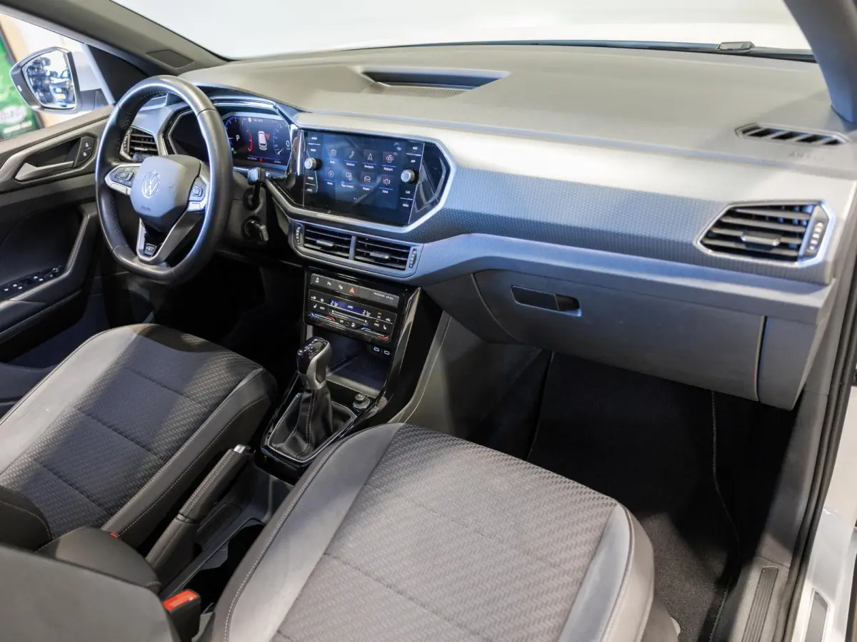 1.5 TSI 2x R-Line / 150pk / Trekhaak / Stoelverwarming / Virtual cockpit /