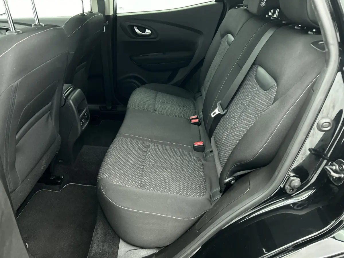 1.3 TCe 141PK / Trekhaak / Airco / Cruise-ctr. / Navigatie / Lmv 17" / Pdc v+a / Apk 10-2026