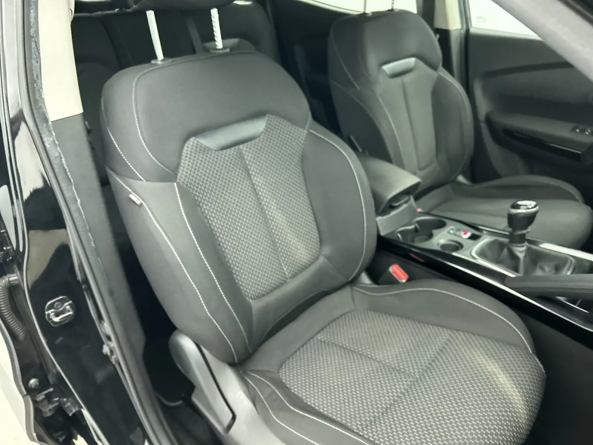 1.3 TCe 141PK / Trekhaak / Airco / Cruise-ctr. / Navigatie / Lmv 17" / Pdc v+a / Apk 10-2026