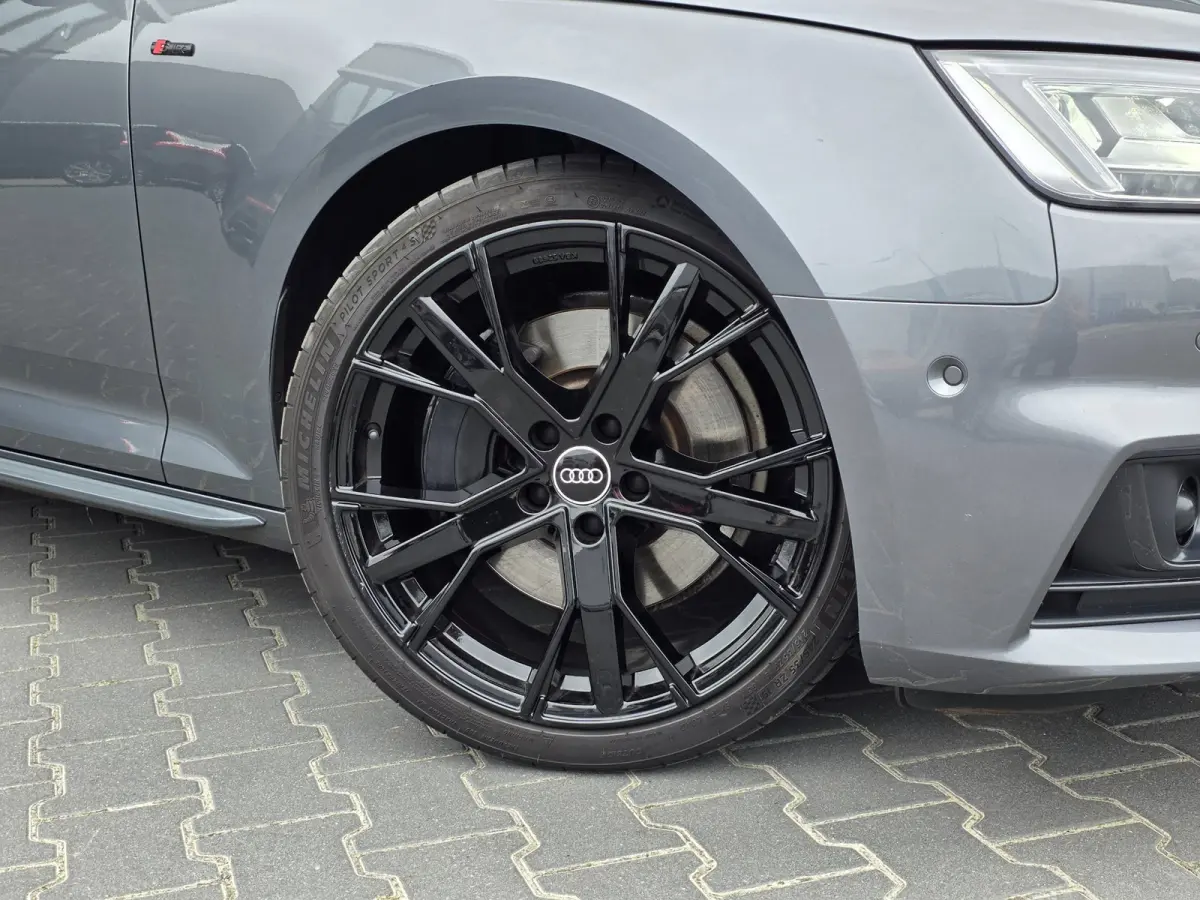 2.0 TFSI MHEV Sport S line black edition | PANO | HUD | ACC | 19 INCH | LEDER | CAMERA