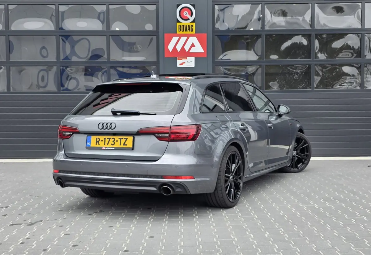 2.0 TFSI MHEV Sport S line black edition | PANO | HUD | ACC | 19 INCH | LEDER | CAMERA
