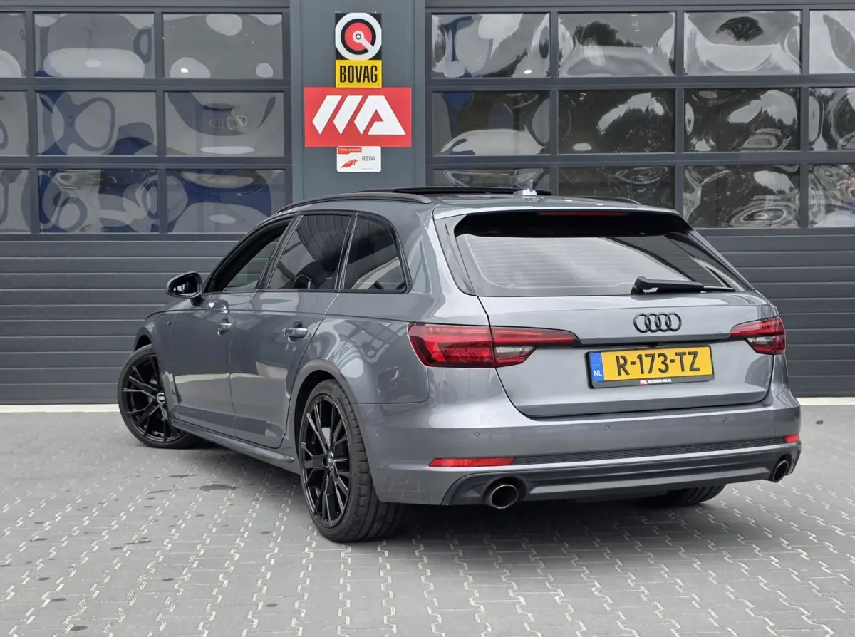 2.0 TFSI MHEV Sport S line black edition | PANO | HUD | ACC | 19 INCH | LEDER | CAMERA