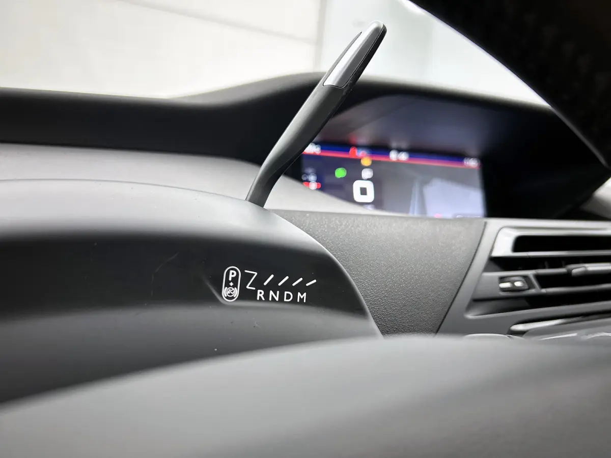 7Pers. 1.2 131PK Automaat Business (Distributie bij155Dkm vv. )  Navigatie / Cruise ctr. / Trekhaak / Airco-climate / Apple Carplay / Apk nieuw