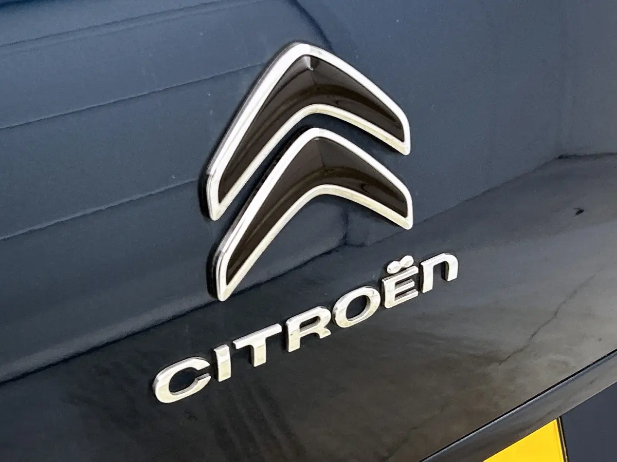 7Pers. 1.2 131PK Automaat Business (Distributie bij155Dkm vv. )  Navigatie / Cruise ctr. / Trekhaak / Airco-climate / Apple Carplay / Apk nieuw