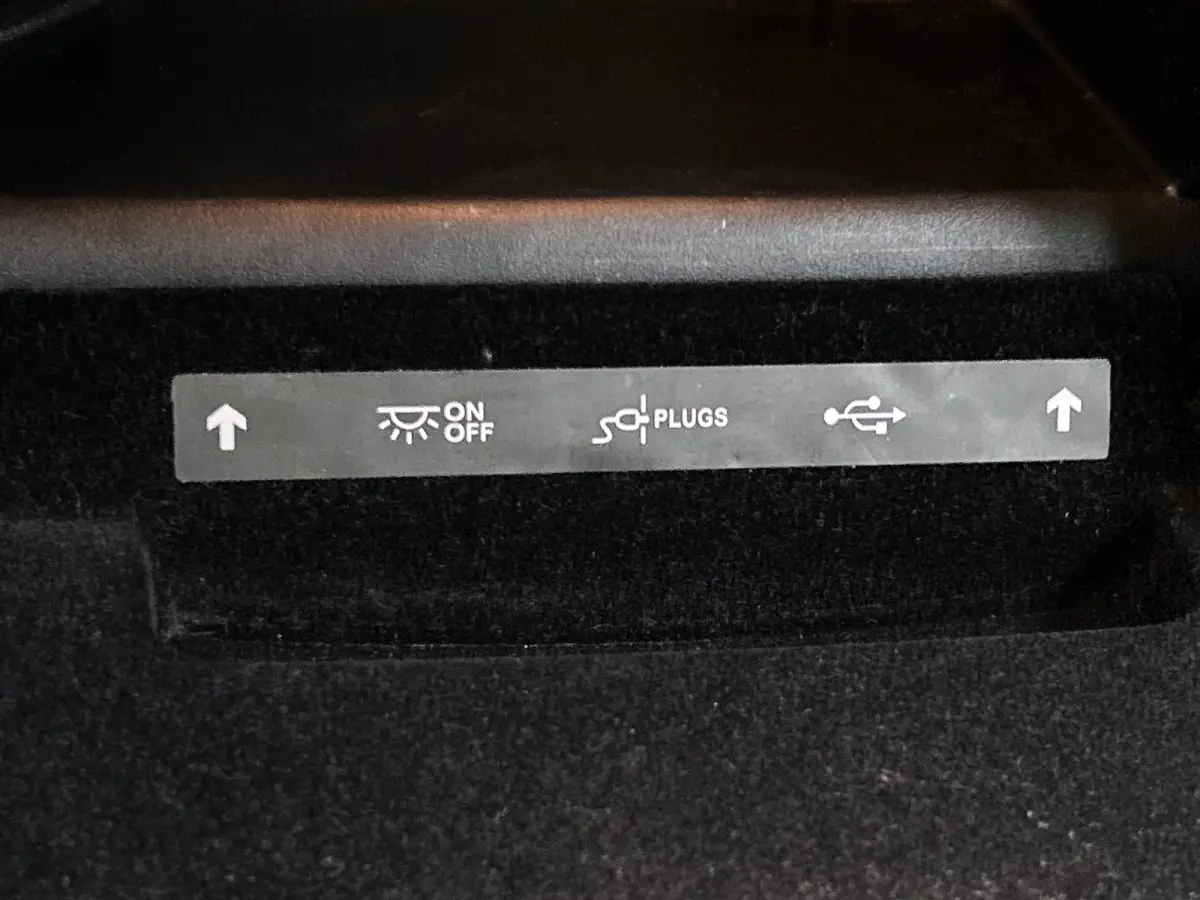 7Pers. 1.2 131PK Automaat Business (Distributie bij155Dkm vv. )  Navigatie / Cruise ctr. / Trekhaak / Airco-climate / Apple Carplay / Apk nieuw