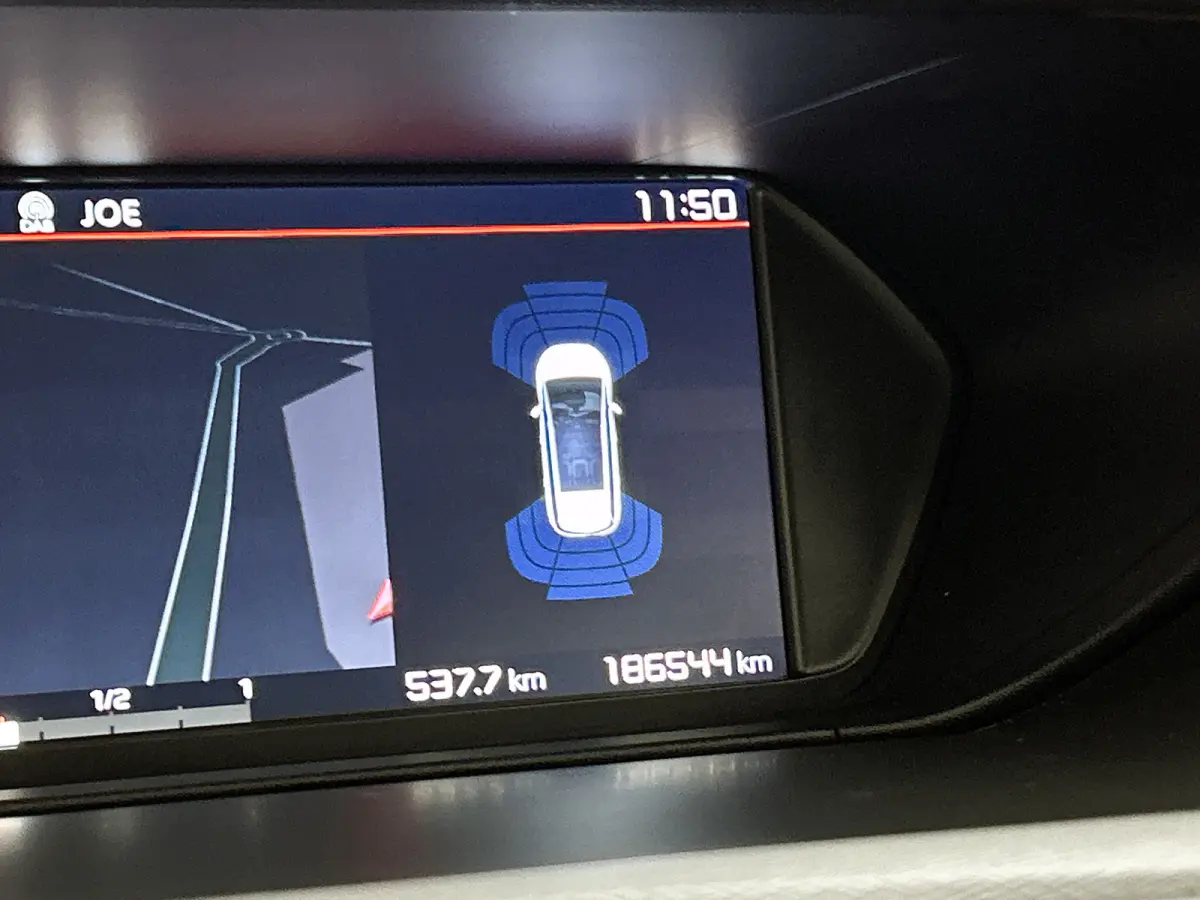 7Pers. 1.2 131PK Automaat Business (Distributie bij155Dkm vv. )  Navigatie / Cruise ctr. / Trekhaak / Airco-climate / Apple Carplay / Apk nieuw