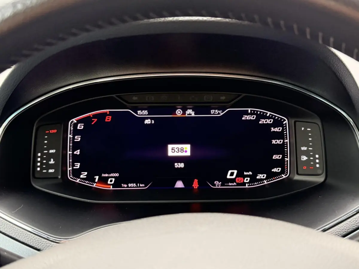 1.0 TSI Style Business Intense Plus| Camara | Keyless | Clima | Leder / Alcantara | NL Auto