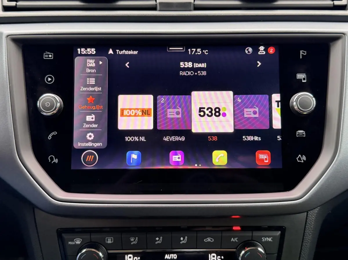 1.0 TSI Style Business Intense Plus| Camara | Keyless | Clima | Leder / Alcantara | NL Auto