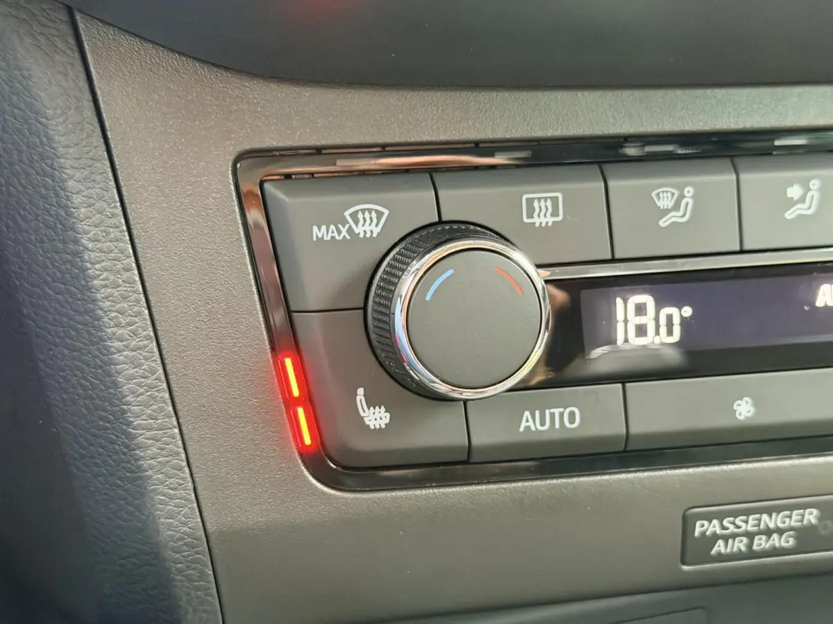 1.0 TSI Style Business Intense Plus| Camara | Keyless | Clima | Leder / Alcantara | NL Auto