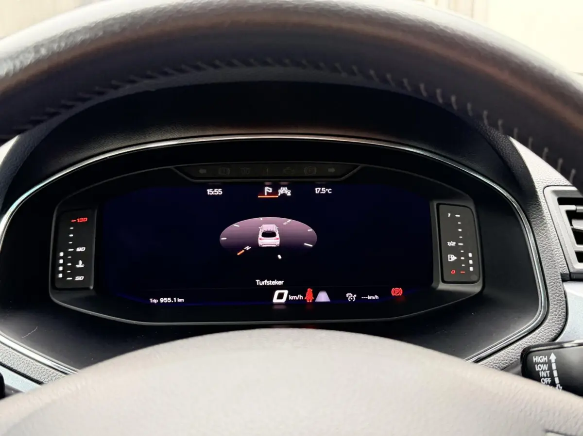 1.0 TSI Style Business Intense Plus| Camara | Keyless | Clima | Leder / Alcantara | NL Auto