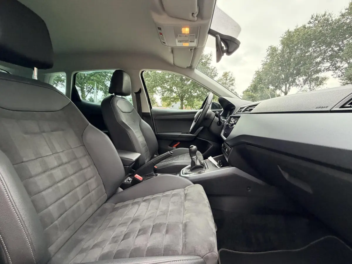 1.0 TSI Style Business Intense Plus| Camara | Keyless | Clima | Leder / Alcantara | NL Auto