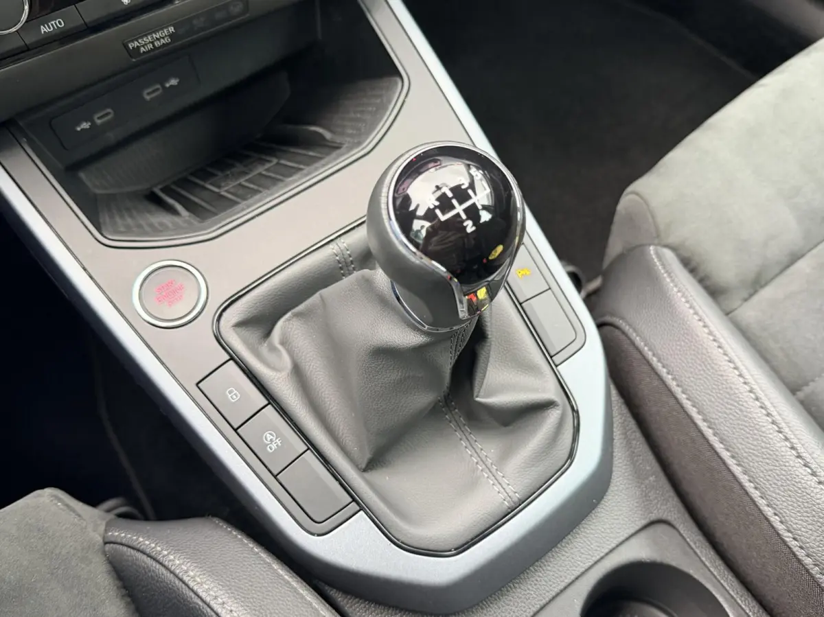 1.0 TSI Style Business Intense Plus| Camara | Keyless | Clima | Leder / Alcantara | NL Auto