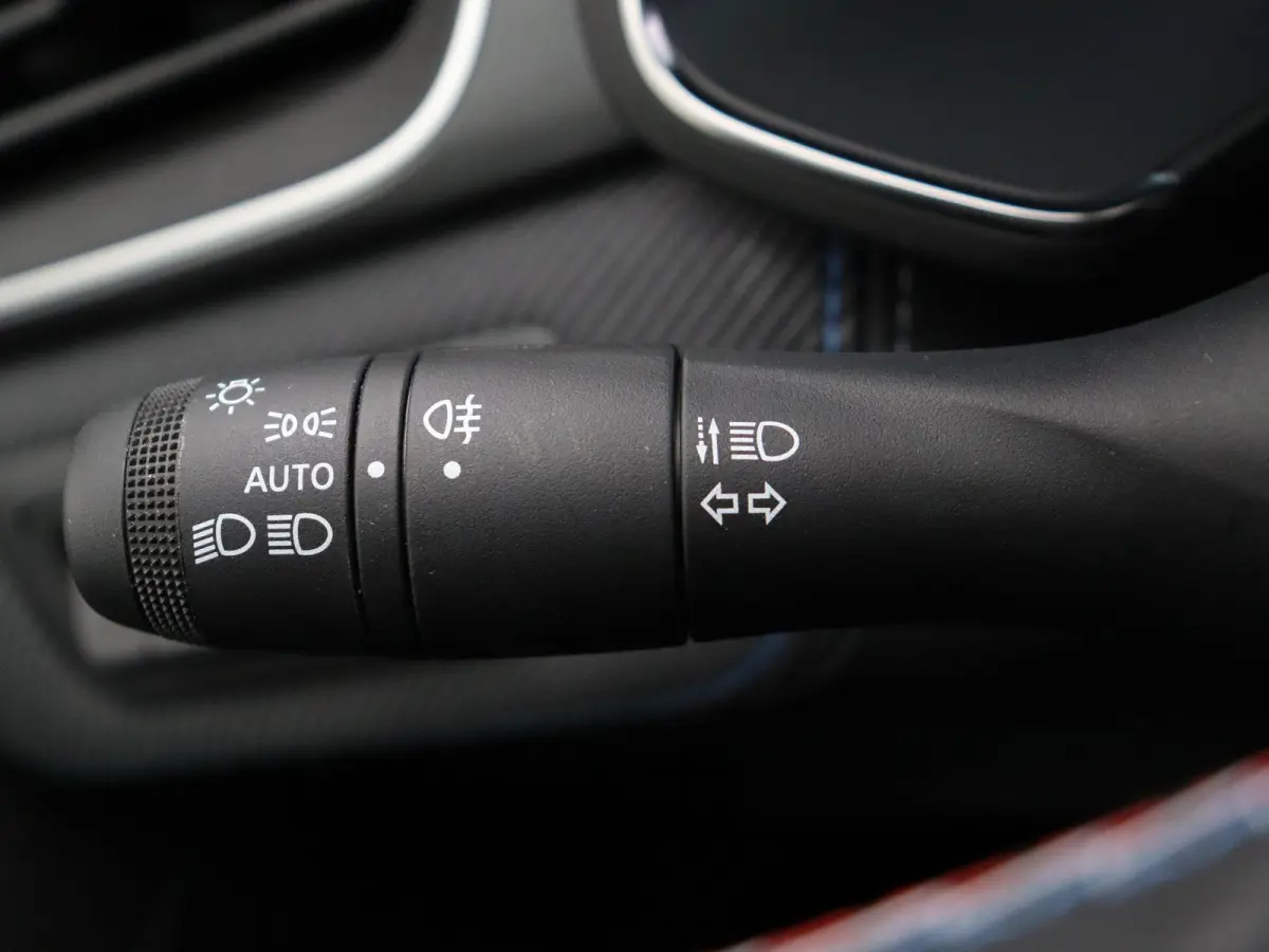 E-Tech full hybrid 160pk esprit Alpine | Elektrisch verstelbare bestuurdersstoel | Stoel/Stuurverwarming | Voorruitverwarming | 360* Camera |
