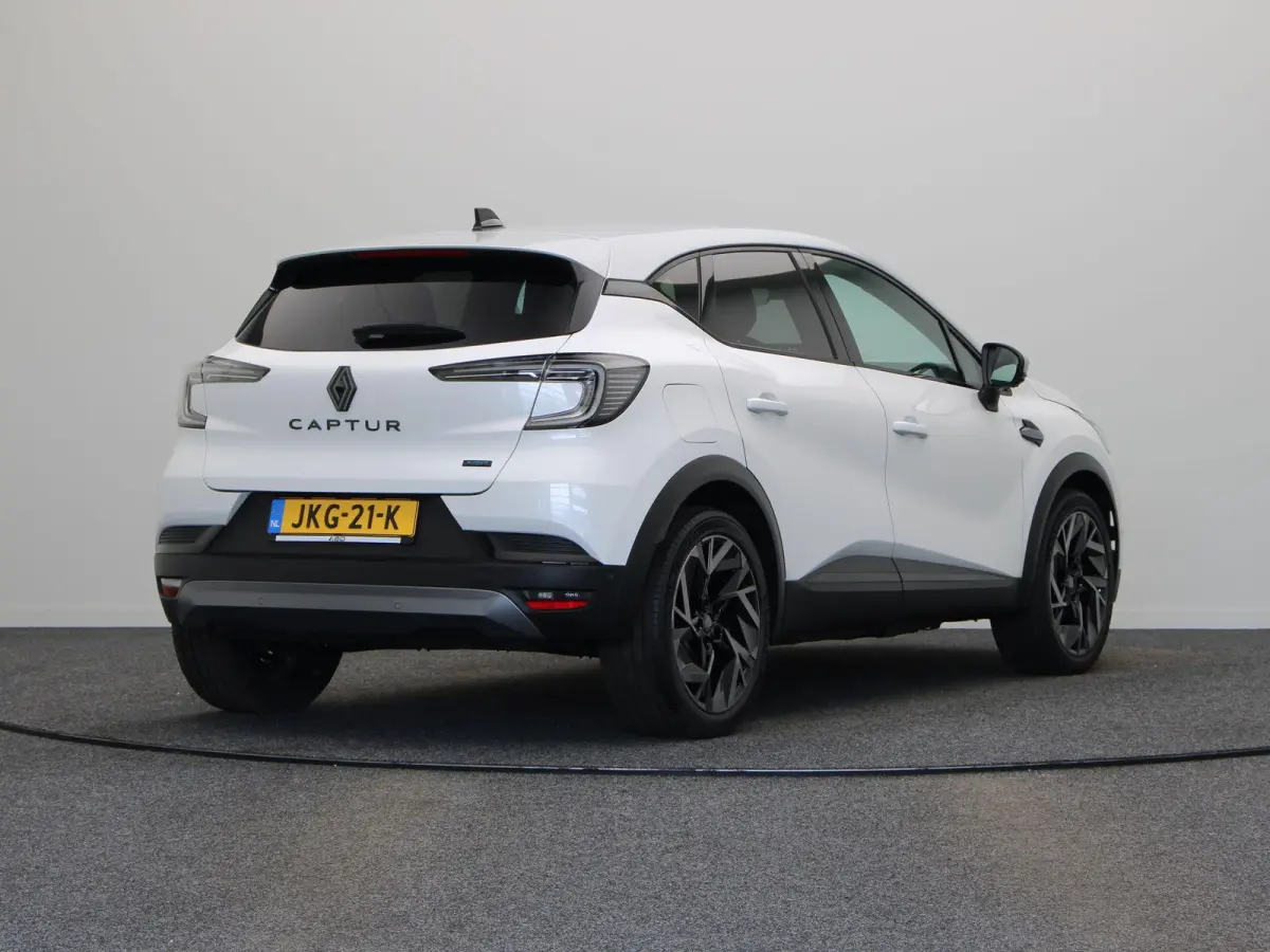 E-Tech full hybrid 160pk esprit Alpine | Elektrisch verstelbare bestuurdersstoel | Stoel/Stuurverwarming | Voorruitverwarming | 360* Camera |