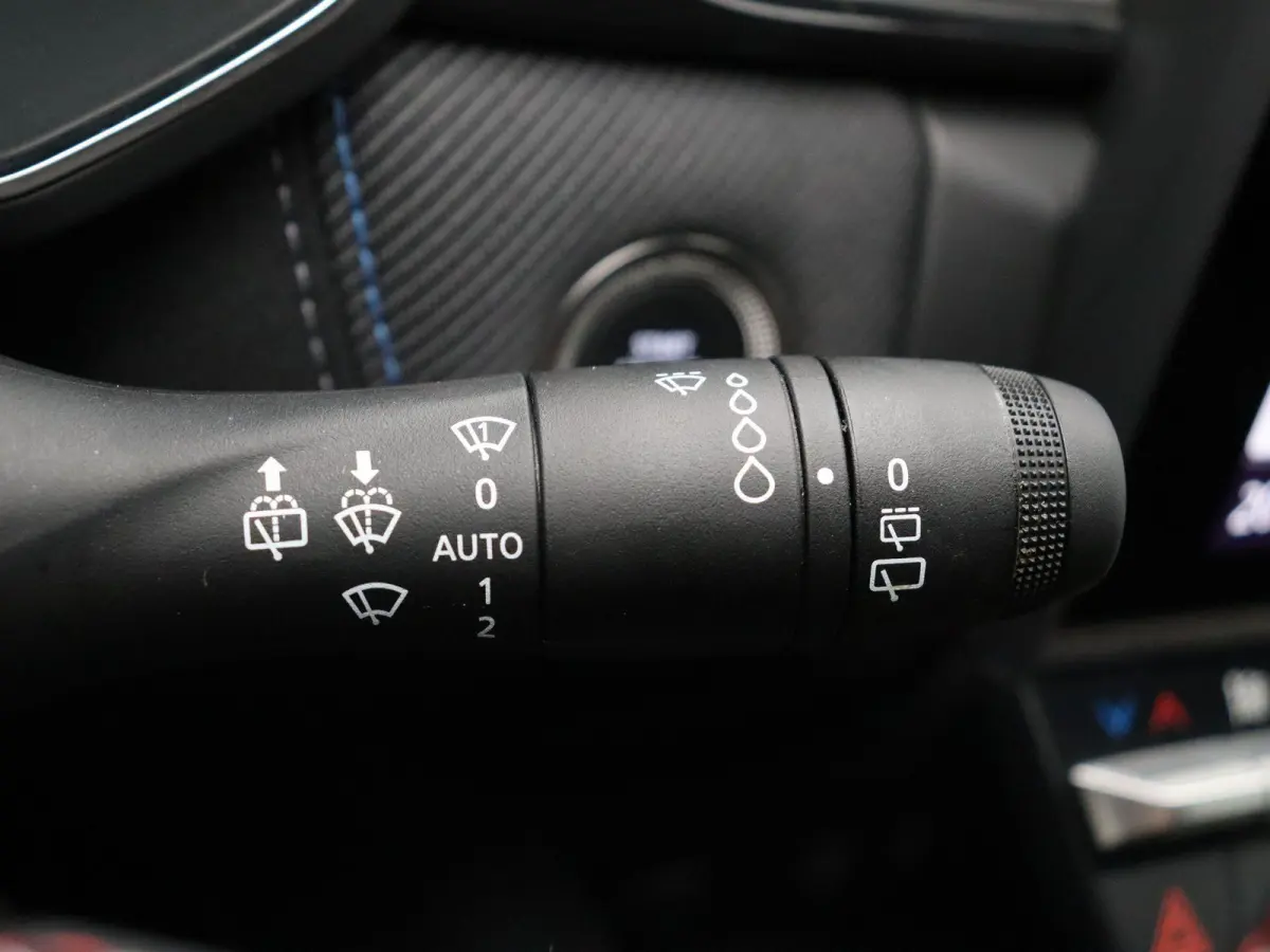 E-Tech full hybrid 160pk esprit Alpine | Elektrisch verstelbare bestuurdersstoel | Stoel/Stuurverwarming | Voorruitverwarming | 360* Camera |
