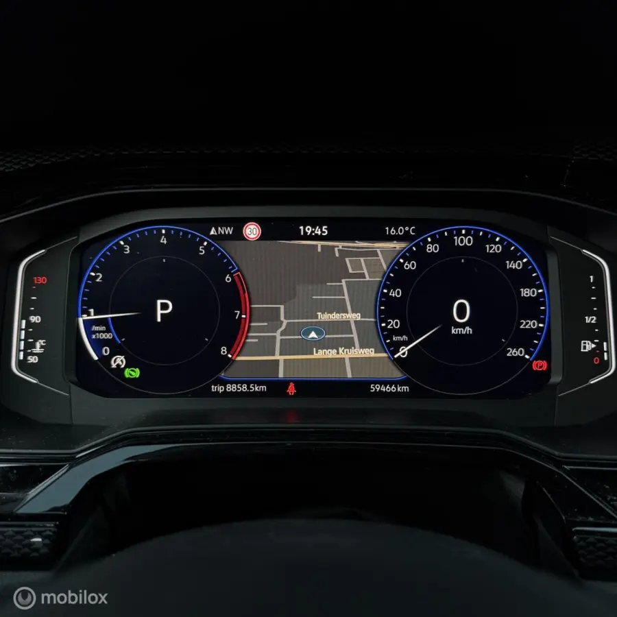 1.0 TSI Business / KEYLESS / IQ DRIVE / CARP