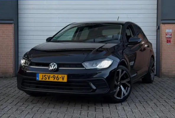 1.0 TSI Business / KEYLESS / IQ DRIVE / CARP