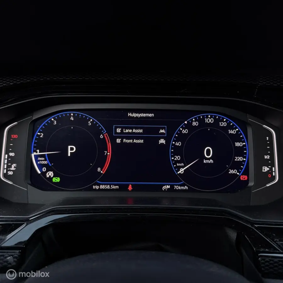 1.0 TSI Business / KEYLESS / IQ DRIVE / CARP