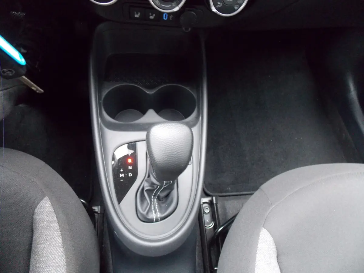 1.0 VVT-i S-CVT Play Automaat Airco Elek Pakket 5Deurs 2025bj GARANTIE