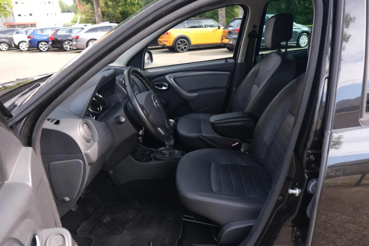 1.2 TCe 4x2 Prestige|Rijklaar!|Trekhaak|PDC|Leer|Bluetooth|Dealeronderhouden|Ketting v.v.