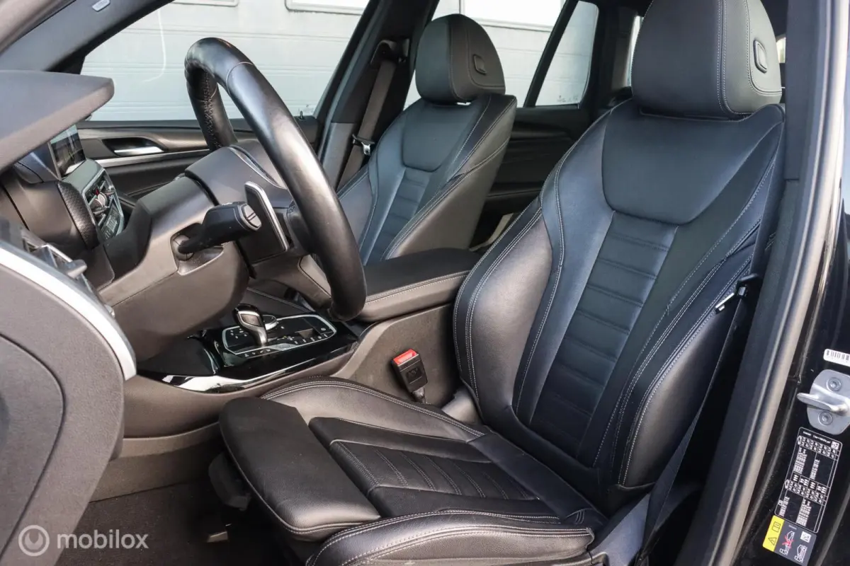 xDrive30e High Executive|M-Sport|Camera|LED|Apple carplay