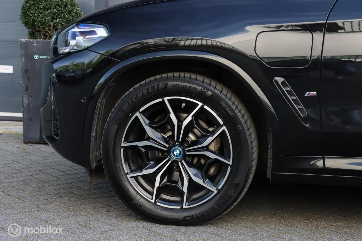 xDrive30e High Executive|M-Sport|Camera|LED|Apple carplay