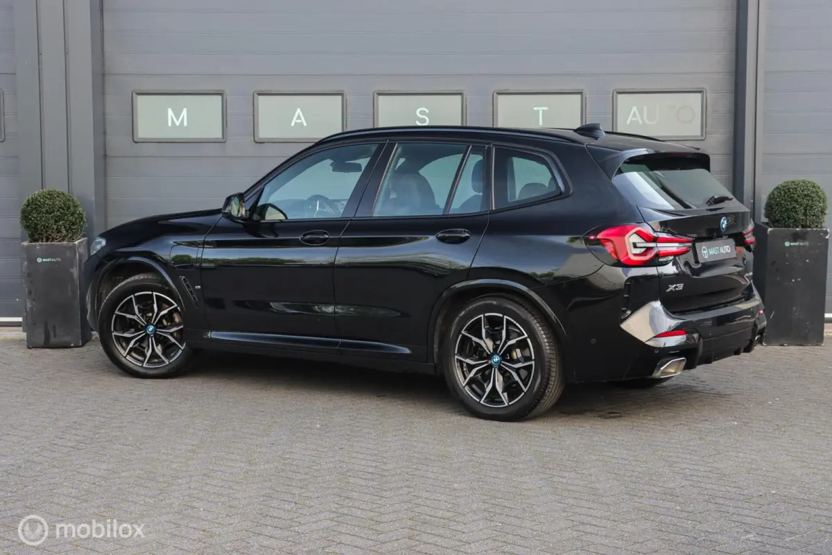 xDrive30e High Executive|M-Sport|Camera|LED|Apple carplay