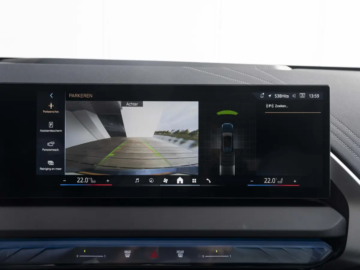 xDrive30e | SoH 100% | M Sportpakket | Comfort Access | 20 inch | Panoramadak | Driving Assistant | Harman Kardon | Trekhaak