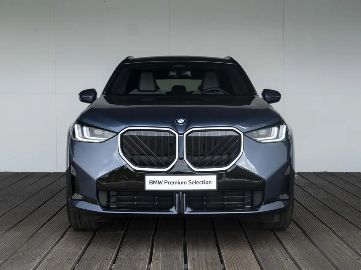 xDrive30e | SoH 100% | M Sportpakket | Comfort Access | 20 inch | Panoramadak | Driving Assistant | Harman Kardon | Trekhaak