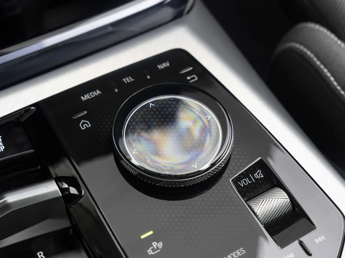 xDrive30e | SoH 100% | M Sportpakket | Comfort Access | 20 inch | Panoramadak | Driving Assistant | Harman Kardon | Trekhaak