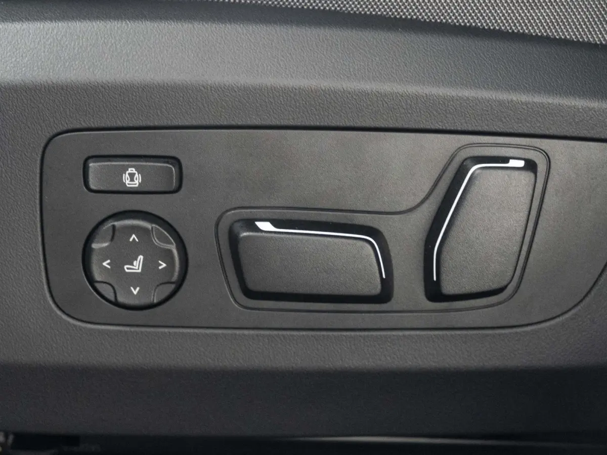 xDrive30e | SoH 100% | M Sportpakket | Comfort Access | 20 inch | Panoramadak | Driving Assistant | Harman Kardon | Trekhaak