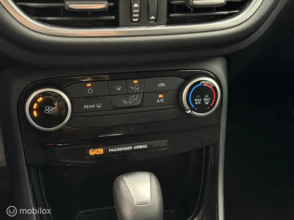 1.0 EcoBoost Titanium | Navi | Cruise | Camera |