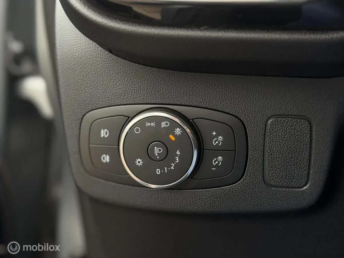 1.0 EcoBoost Titanium | Navi | Cruise | Camera |