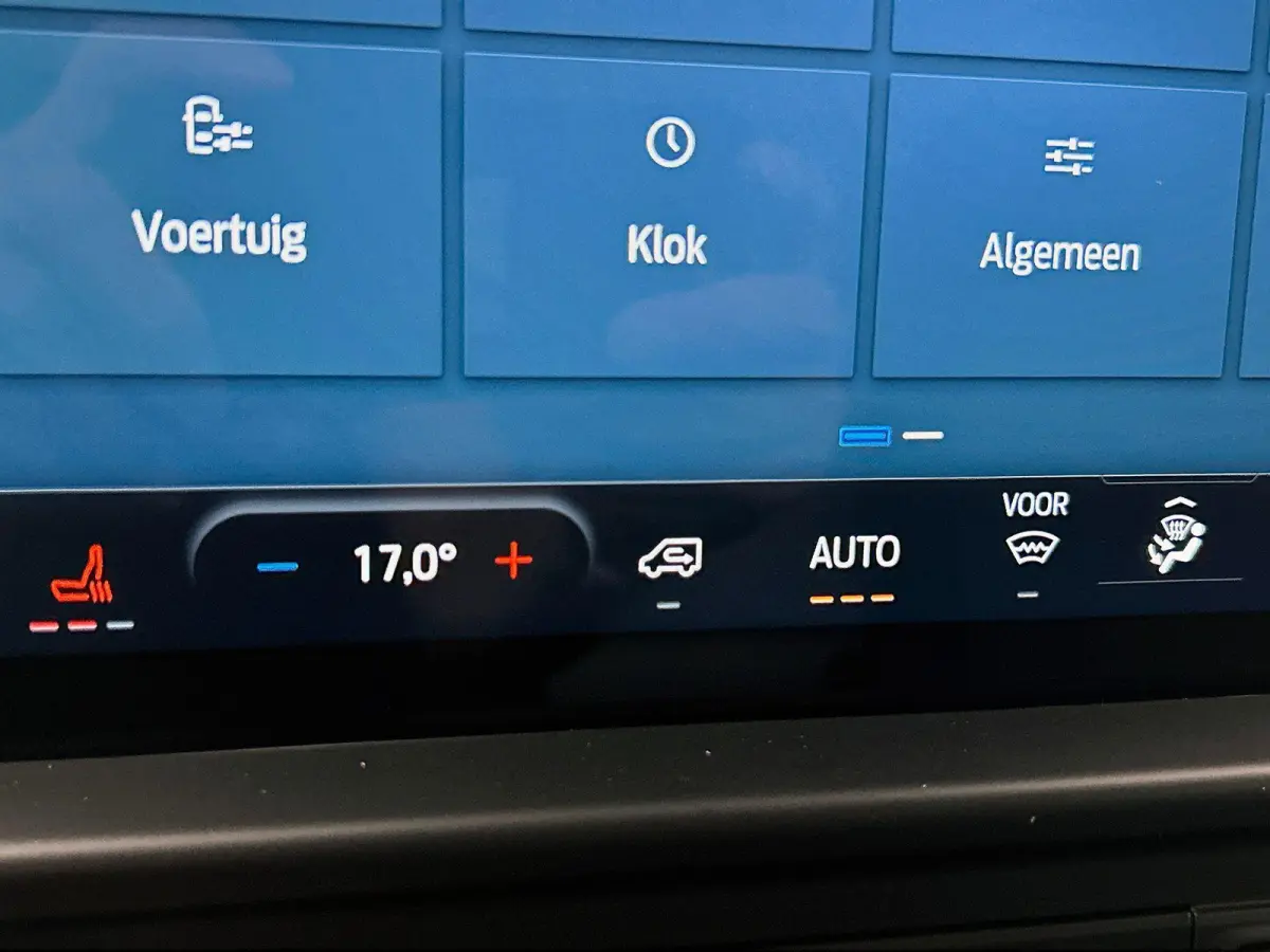 320 2.0 TDCI L2H1 Limited Automaat Airco Navigatie Cruise control Trekhaak