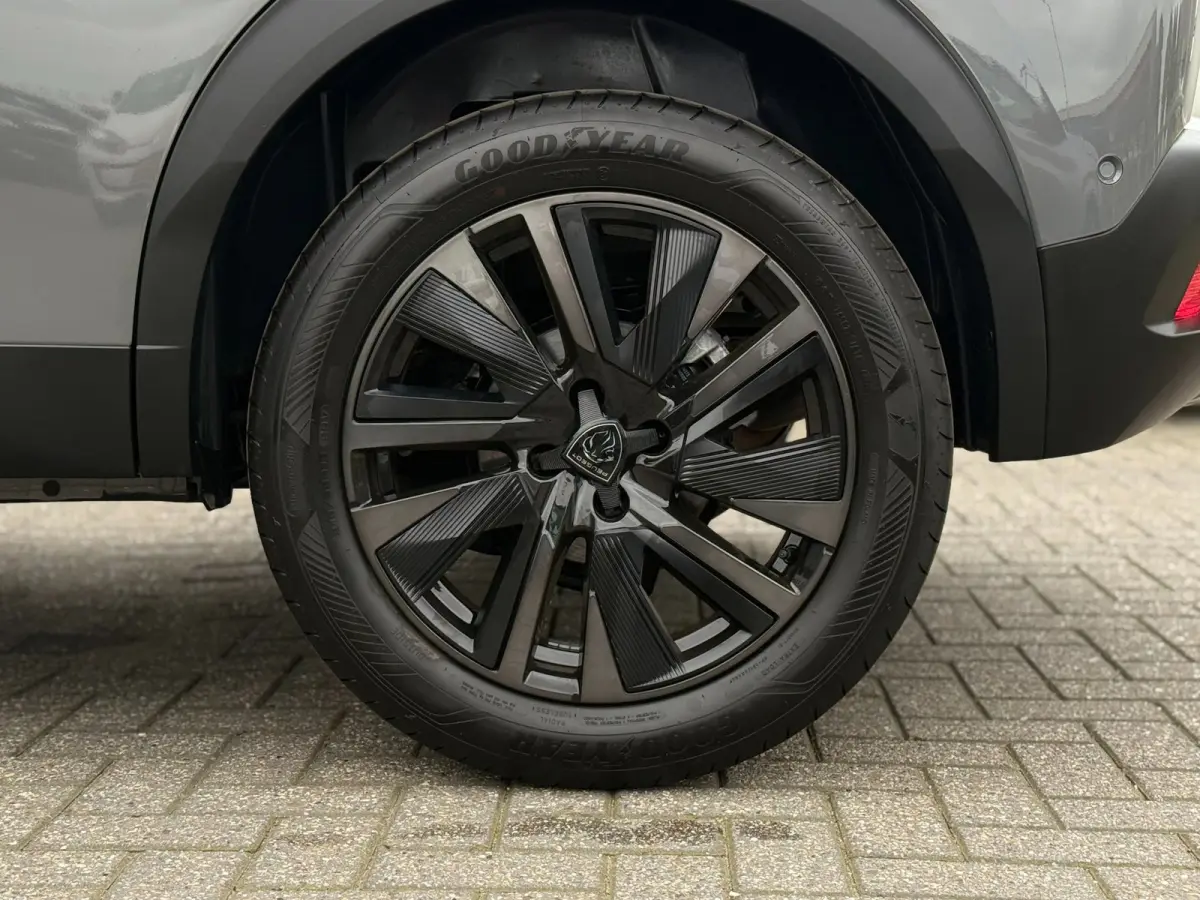 1.2 Hybrid 145PK GT | Alcantara | Dodehoekdetectie