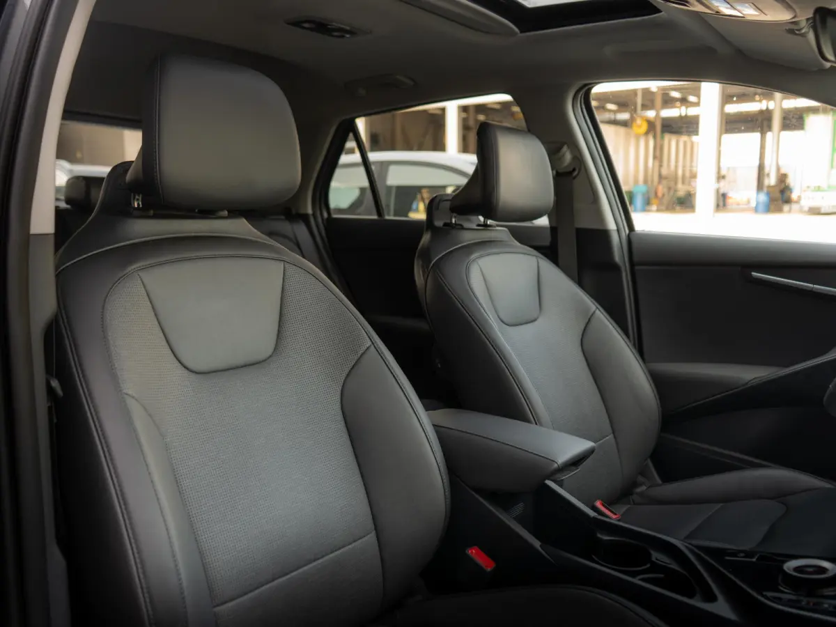 1.6 GDi Hybrid ExecutiveLine Trekhaak | Stoel ventilatie | Schuifkanteldak | Harman en kardon | HUD | Stoelen en achterklep elektrisch