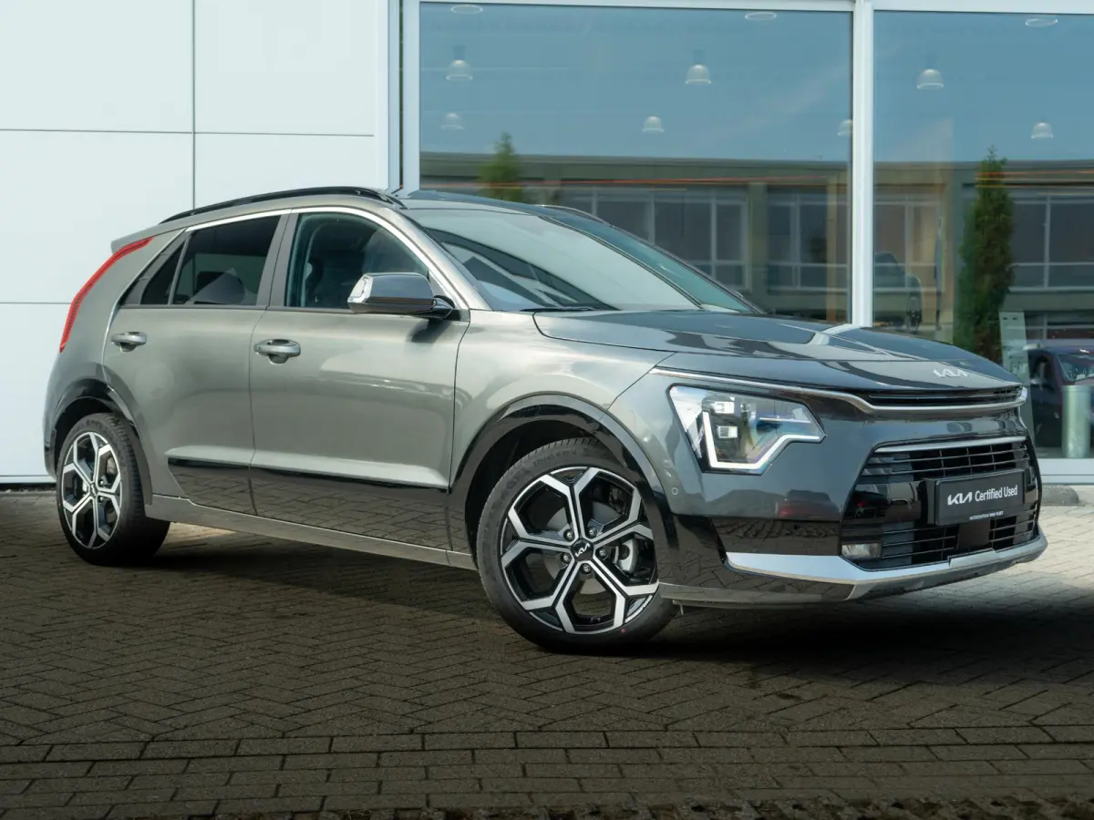 1.6 GDi Hybrid ExecutiveLine Trekhaak | Stoel ventilatie | Schuifkanteldak | Harman en kardon | HUD | Stoelen en achterklep elektrisch