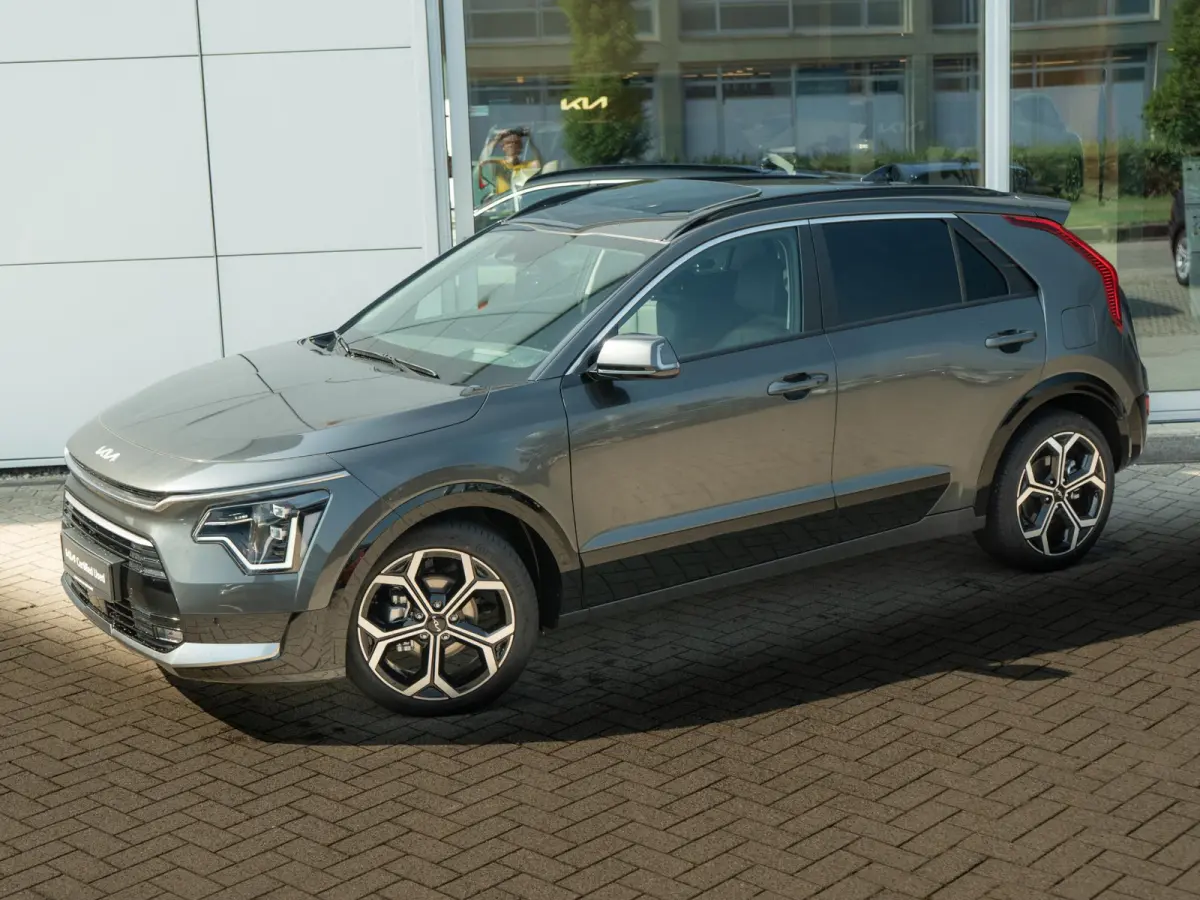1.6 GDi Hybrid ExecutiveLine Trekhaak | Stoel ventilatie | Schuifkanteldak | Harman en kardon | HUD | Stoelen en achterklep elektrisch