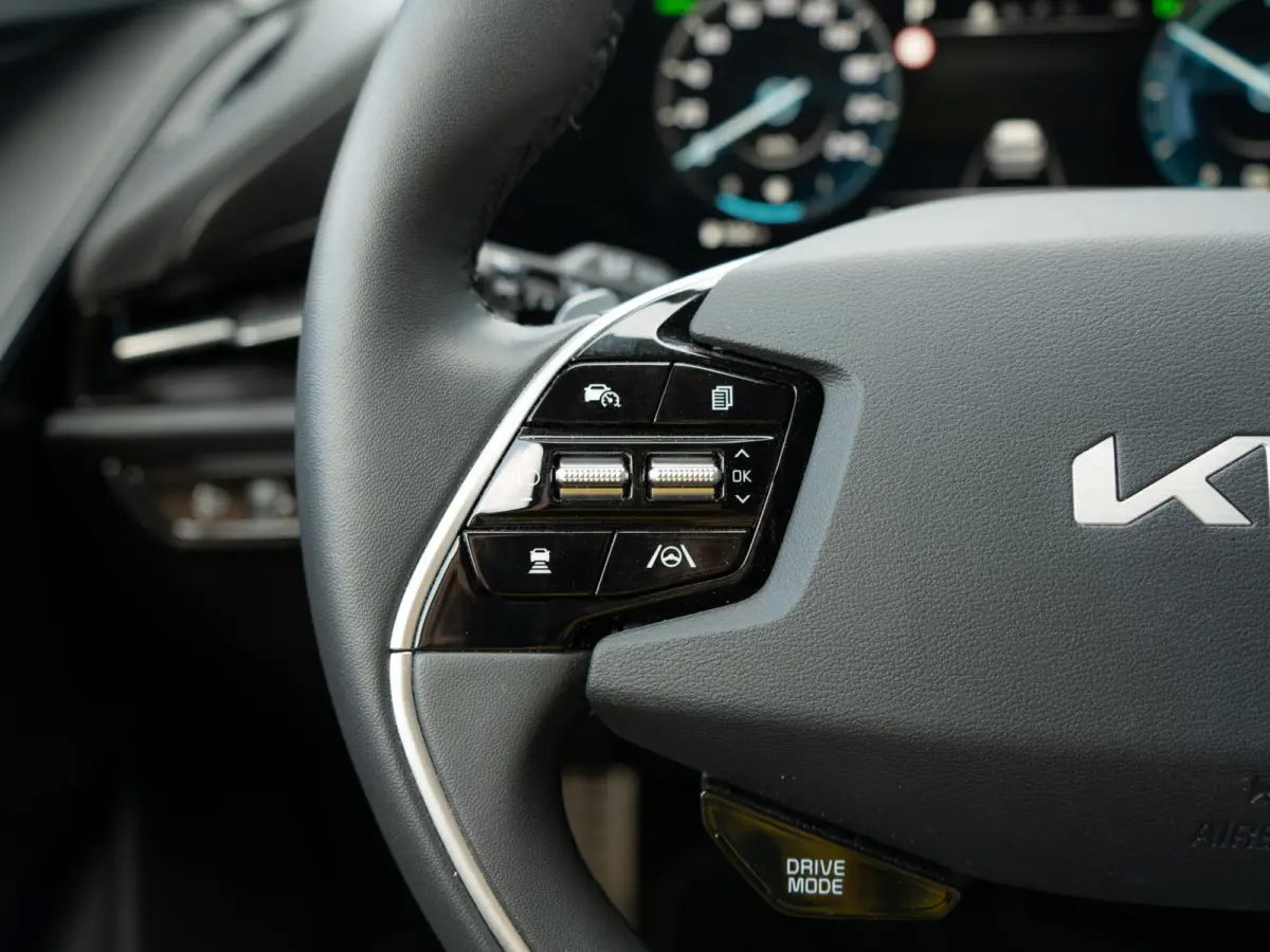 1.6 GDi Hybrid ExecutiveLine Trekhaak | Stoel ventilatie | Schuifkanteldak | Harman en kardon | HUD | Stoelen en achterklep elektrisch