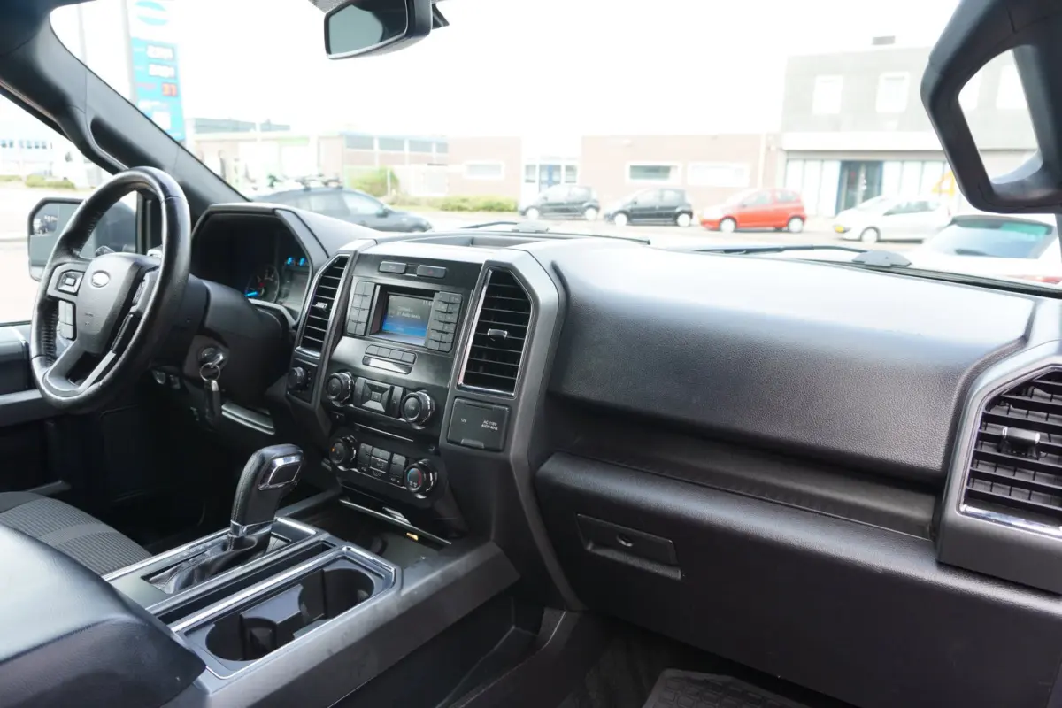 XLT Automaat | Navigatie | Airco | Elek. pakket | Vol opties | Camera | BTW auto | Inruil mogelijk
