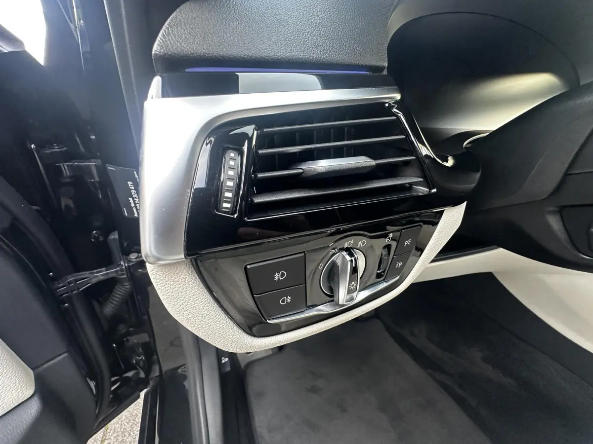 530e xDrive iPerformance M-Sport SOH 98.1%