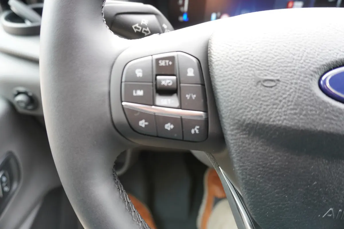 350 2.0 TDCI 165PK L3H2 Limited RWD Automaat/Trekhaak 3.500kg nr. V003 | Airco | Adap.Cruise | Navi
