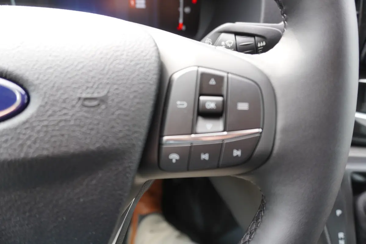350 2.0 TDCI 165PK L3H2 Limited RWD Automaat/Trekhaak 3.500kg nr. V003 | Airco | Adap.Cruise | Navi