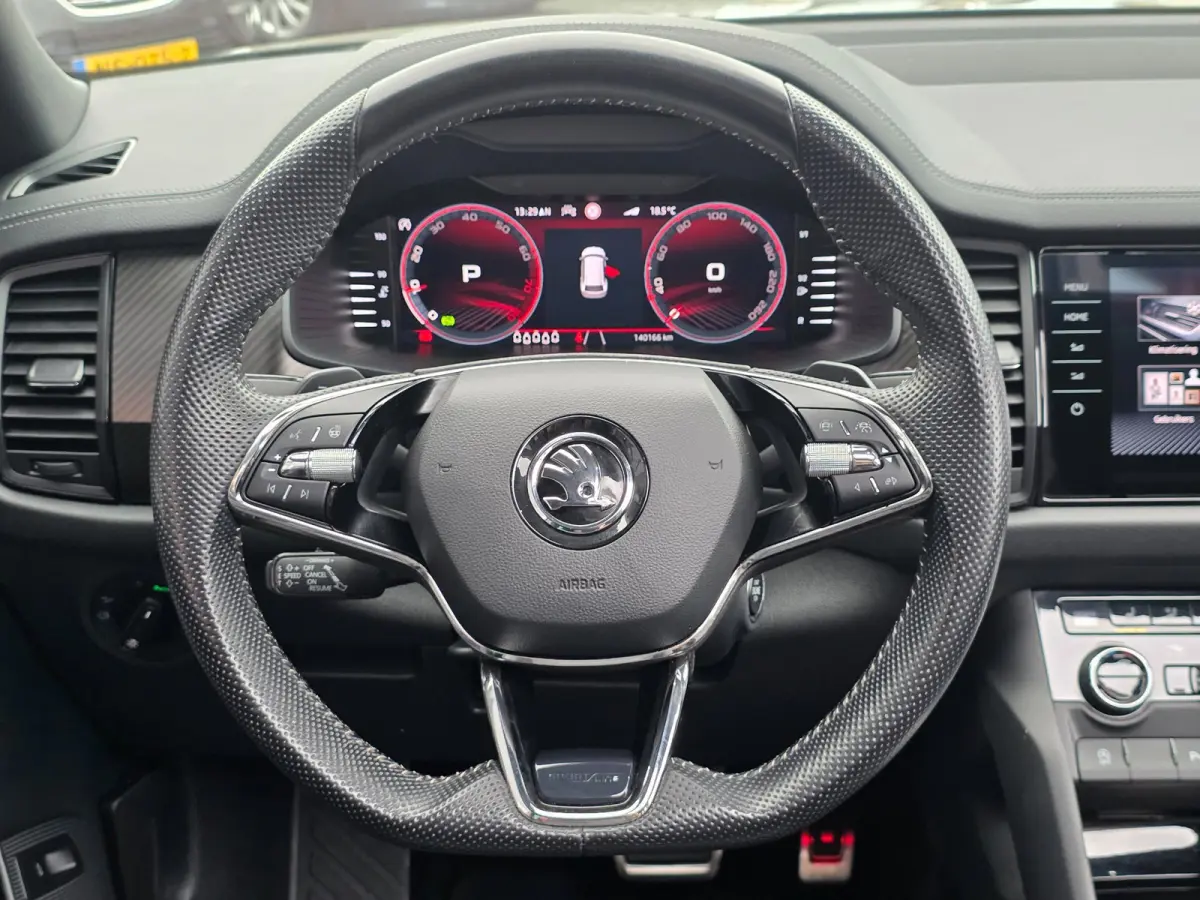 1.5 TSI Sportline Business 7P | FULL OPTION | LEDER | PANO | TREKHAAK |