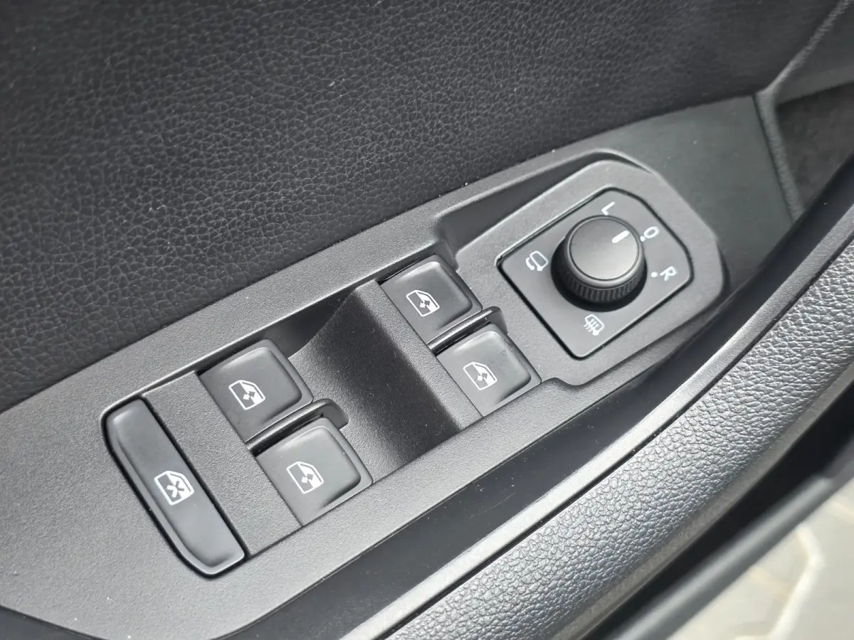 1.5 TSI Sportline Business 7P | FULL OPTION | LEDER | PANO | TREKHAAK |