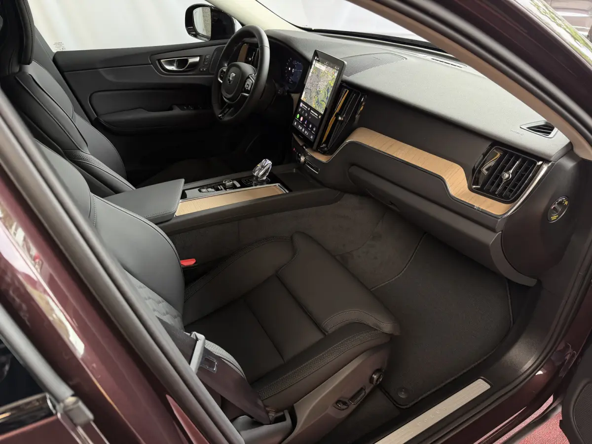 2.0 T8 455PK AWD PLUS DARK NIEUWE AUTO HARMAN KARDON 360.CAM STOEL/STUUR VERW LEER