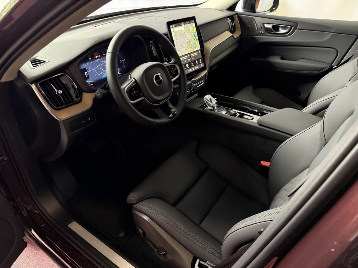 2.0 T8 455PK AWD PLUS DARK NIEUWE AUTO HARMAN KARDON 360.CAM STOEL/STUUR VERW LEER